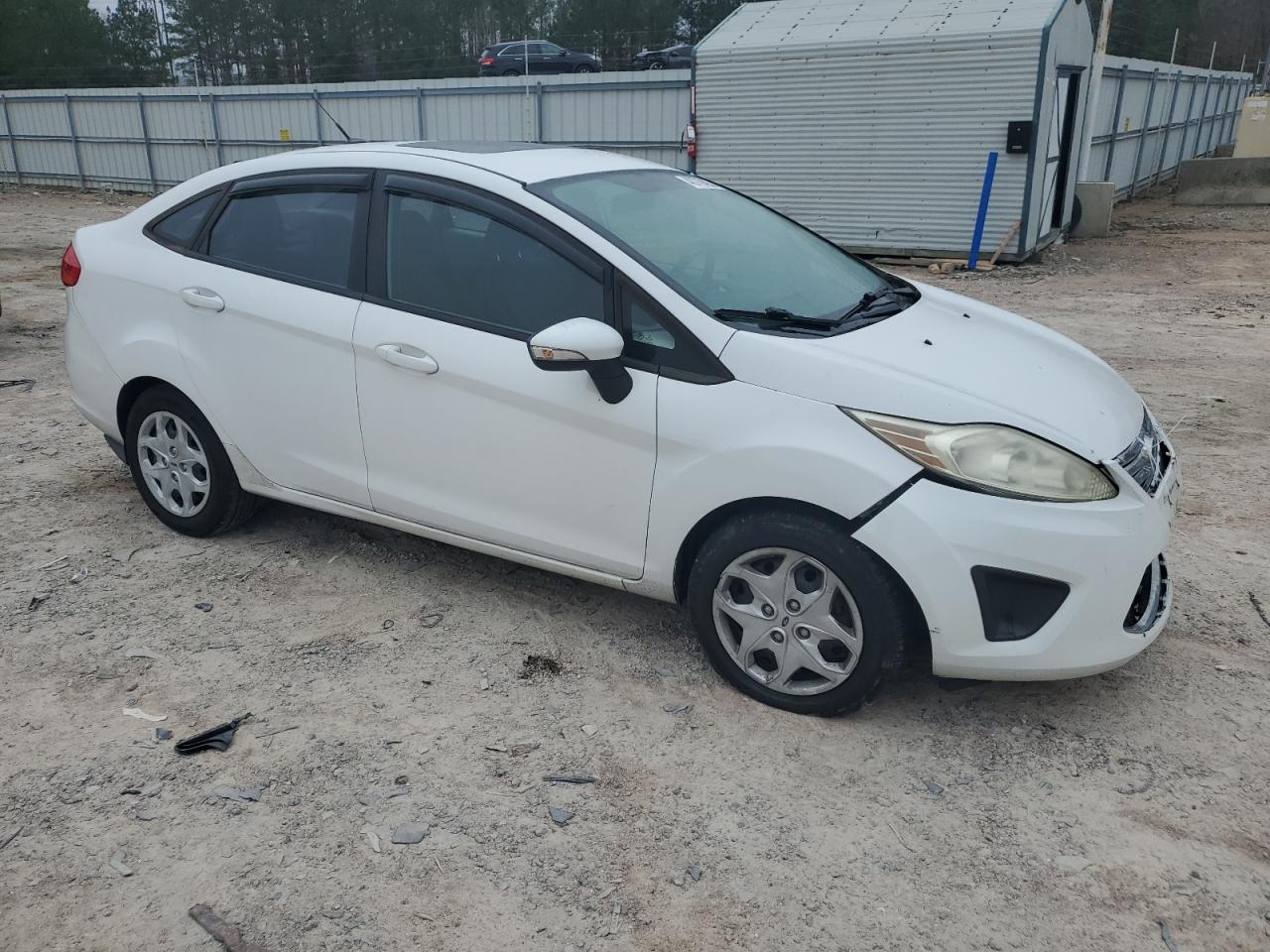 2013 Ford Fiesta - Image 4