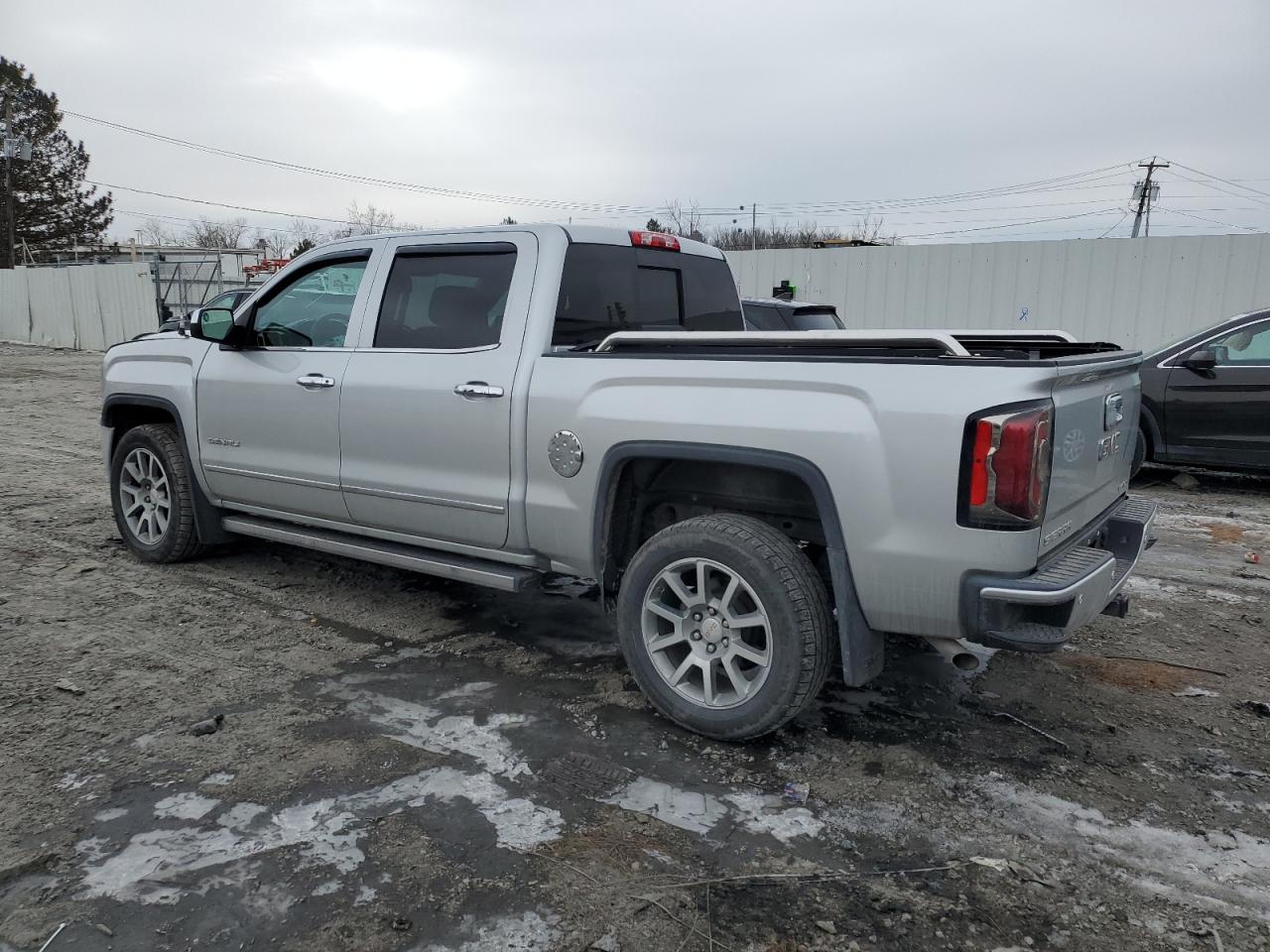 2018 GMC Sierra - Image 2