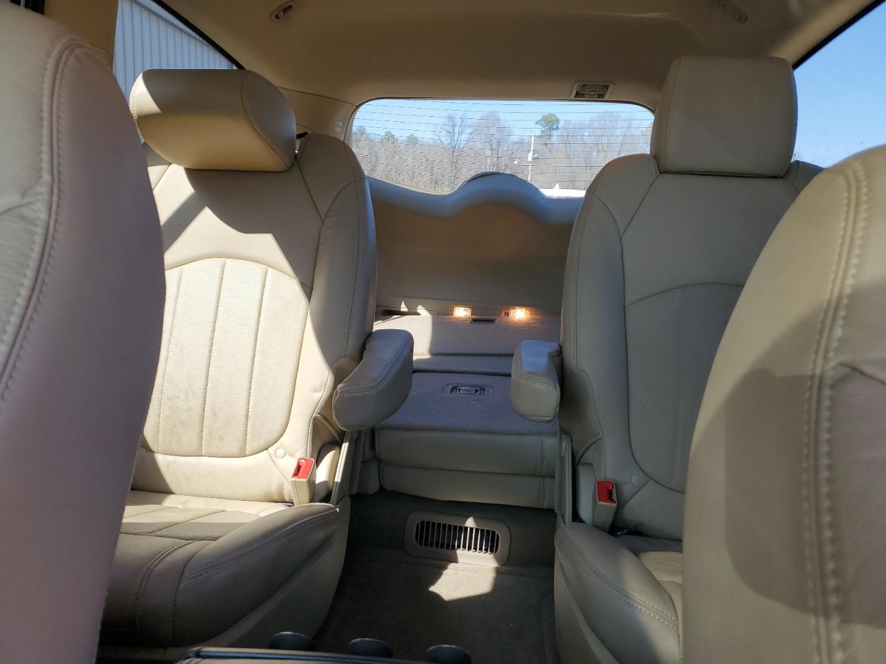 2011 Buick Enclave - Image 10