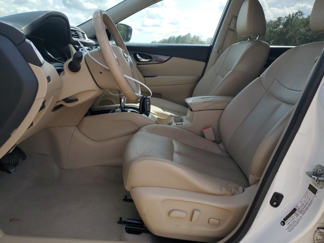 2015 Nissan Rogue - Image 7