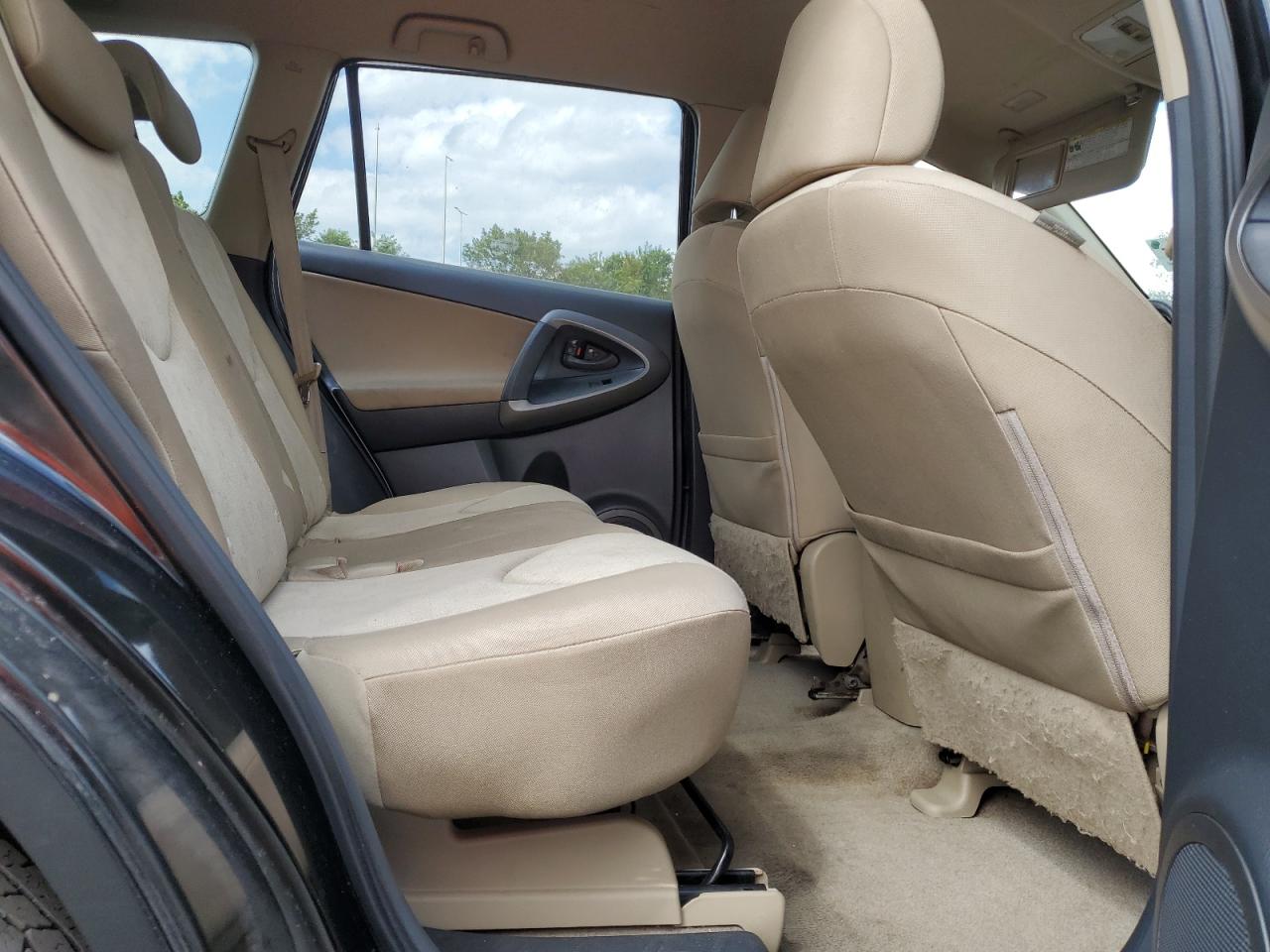2009 Toyota RAV 4 - Image 12