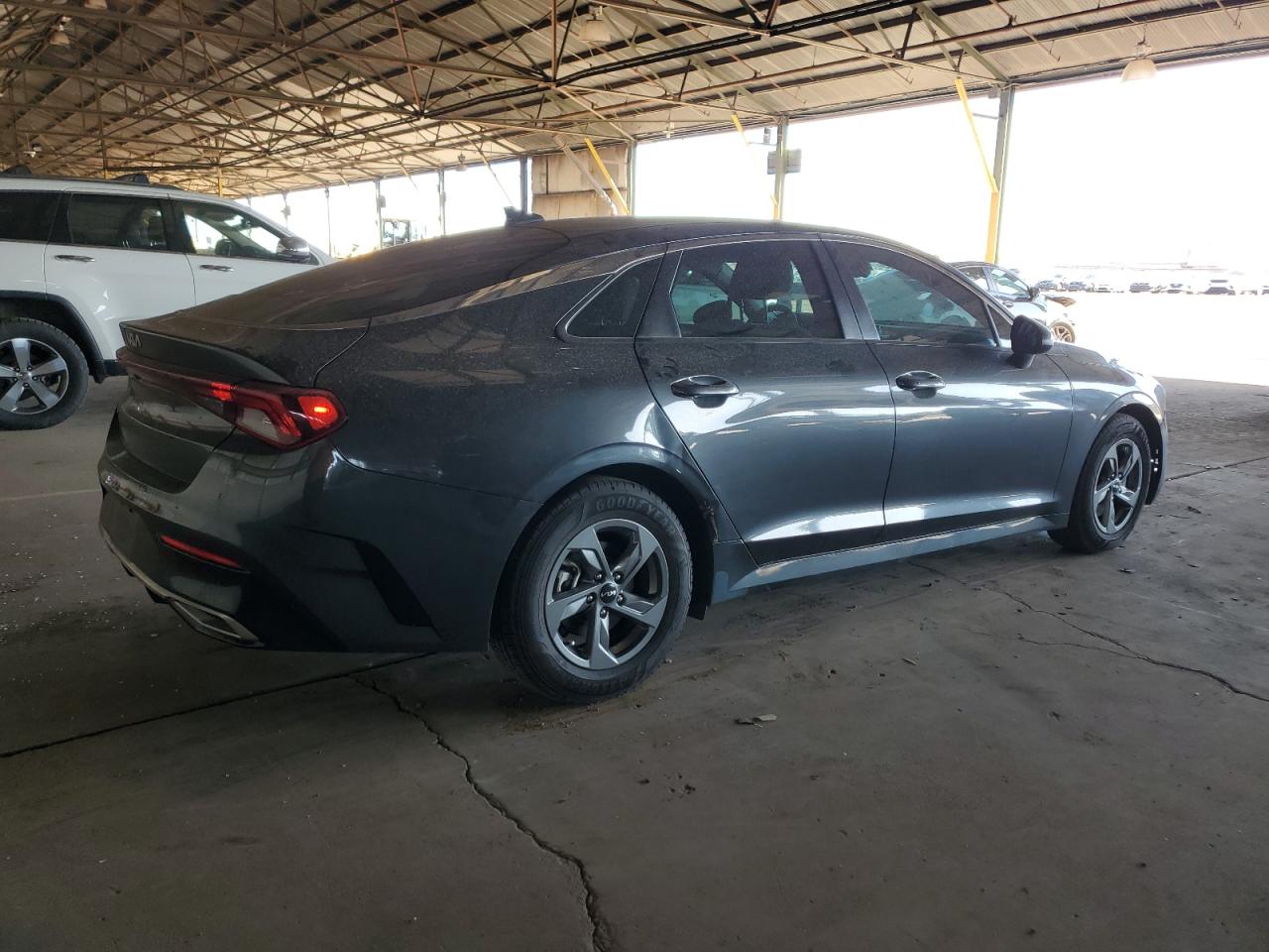 2022 Kia K5 - Image 3