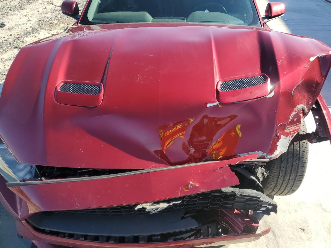 2019 Ford Mustang - Image 11