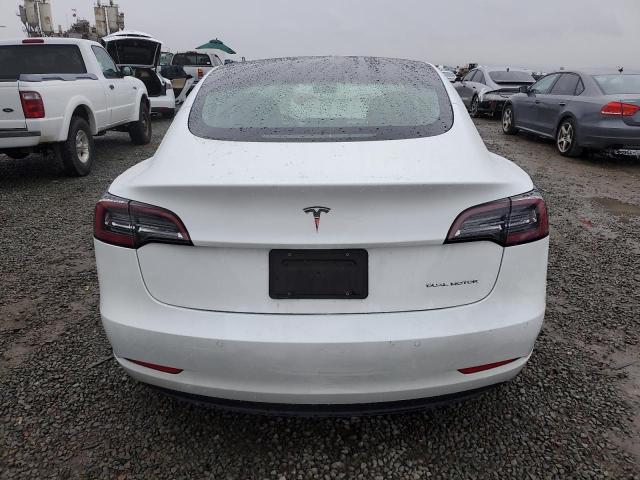  TESLA MODEL 3 2022 Белы
