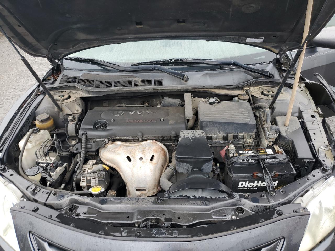 2009 Toyota Camry - Image 13