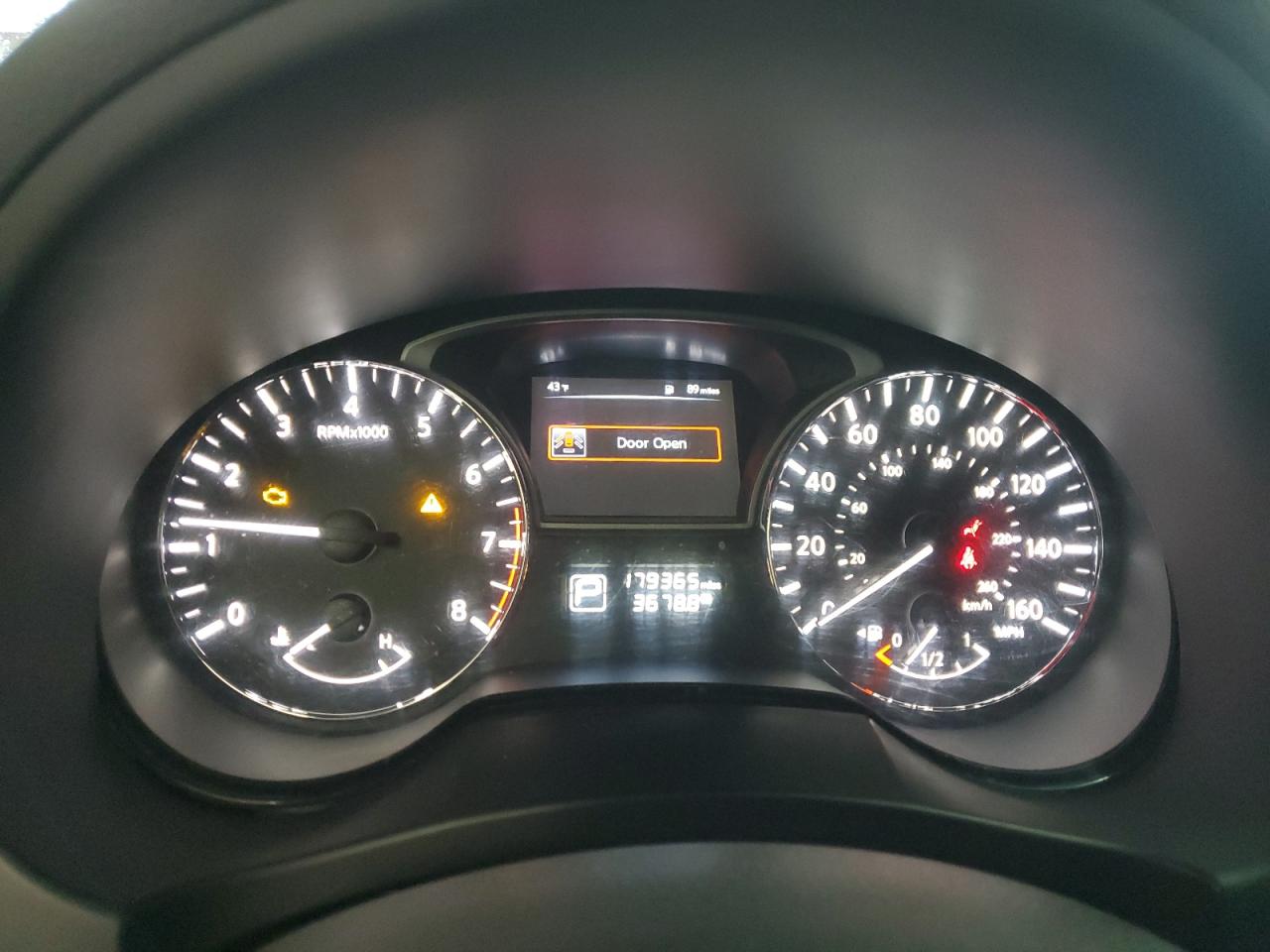 2015 Nissan Altima - Image 9