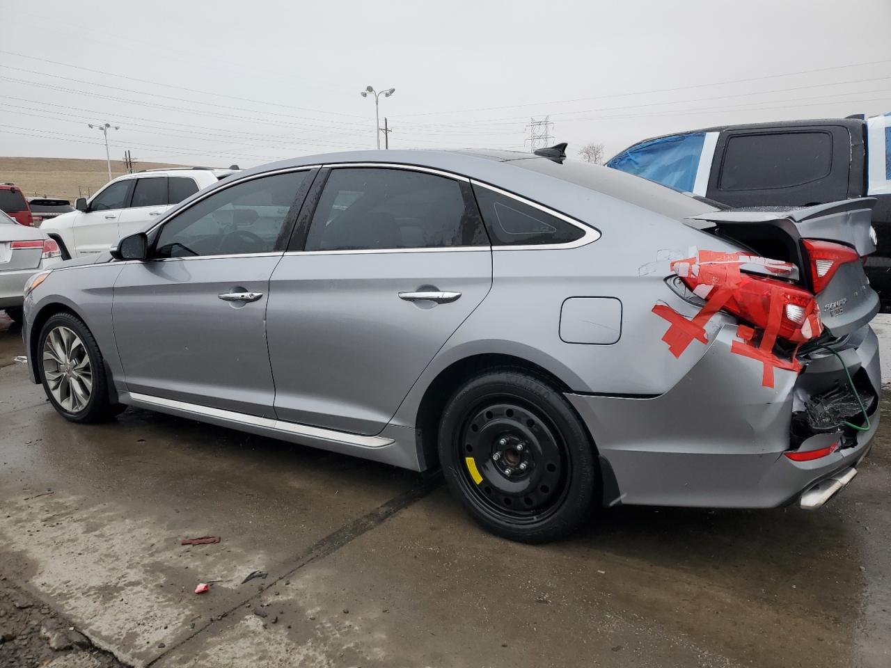 2016 Hyundai Sonata - Image 2