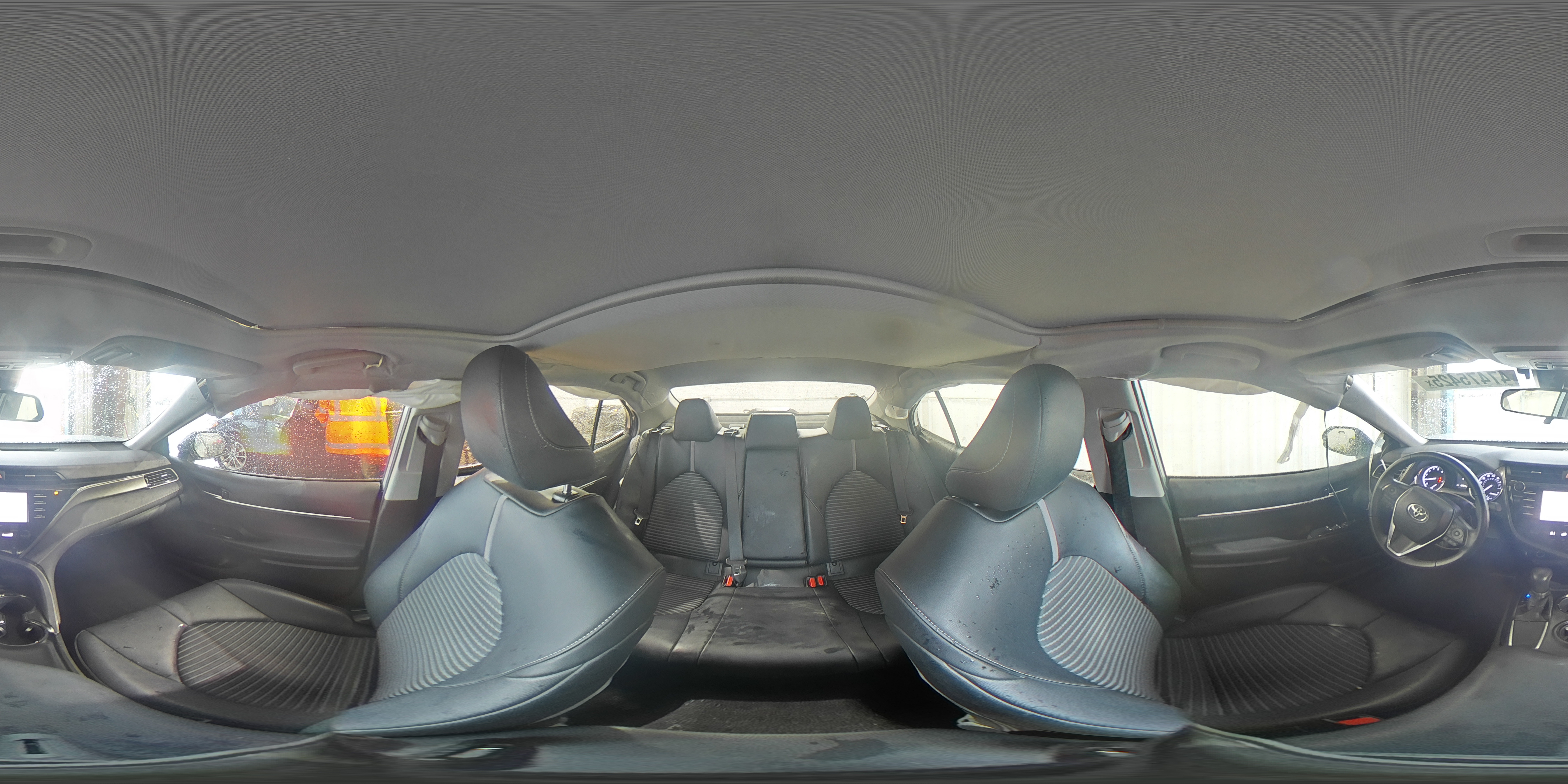 2020 Toyota Camry - Image 14