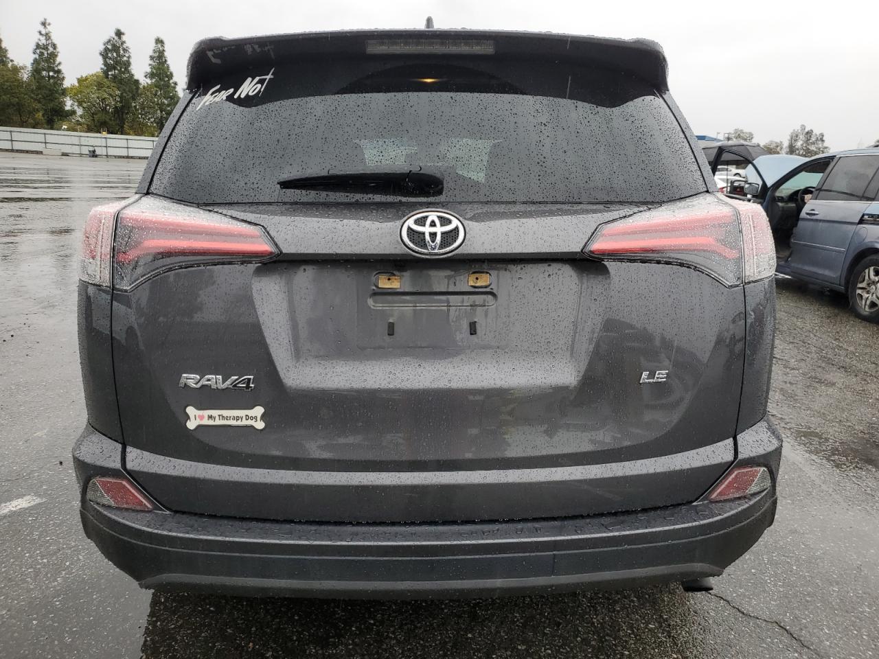 2018 Toyota RAV 4 - Image 6