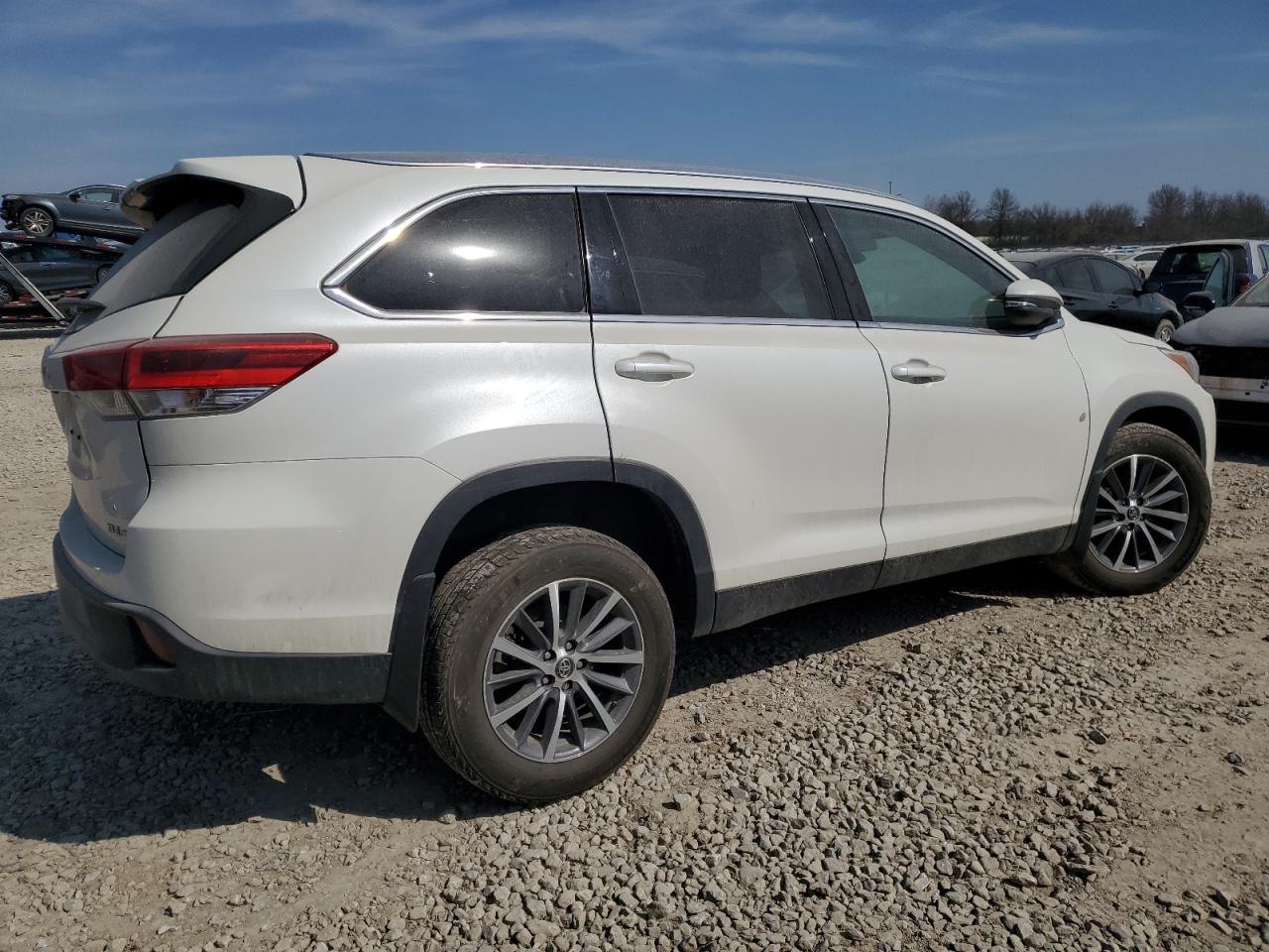 2019 Toyota Highlander - Image 3