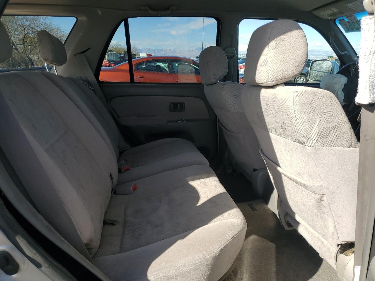 2001 Toyota 4Runner - Image 11