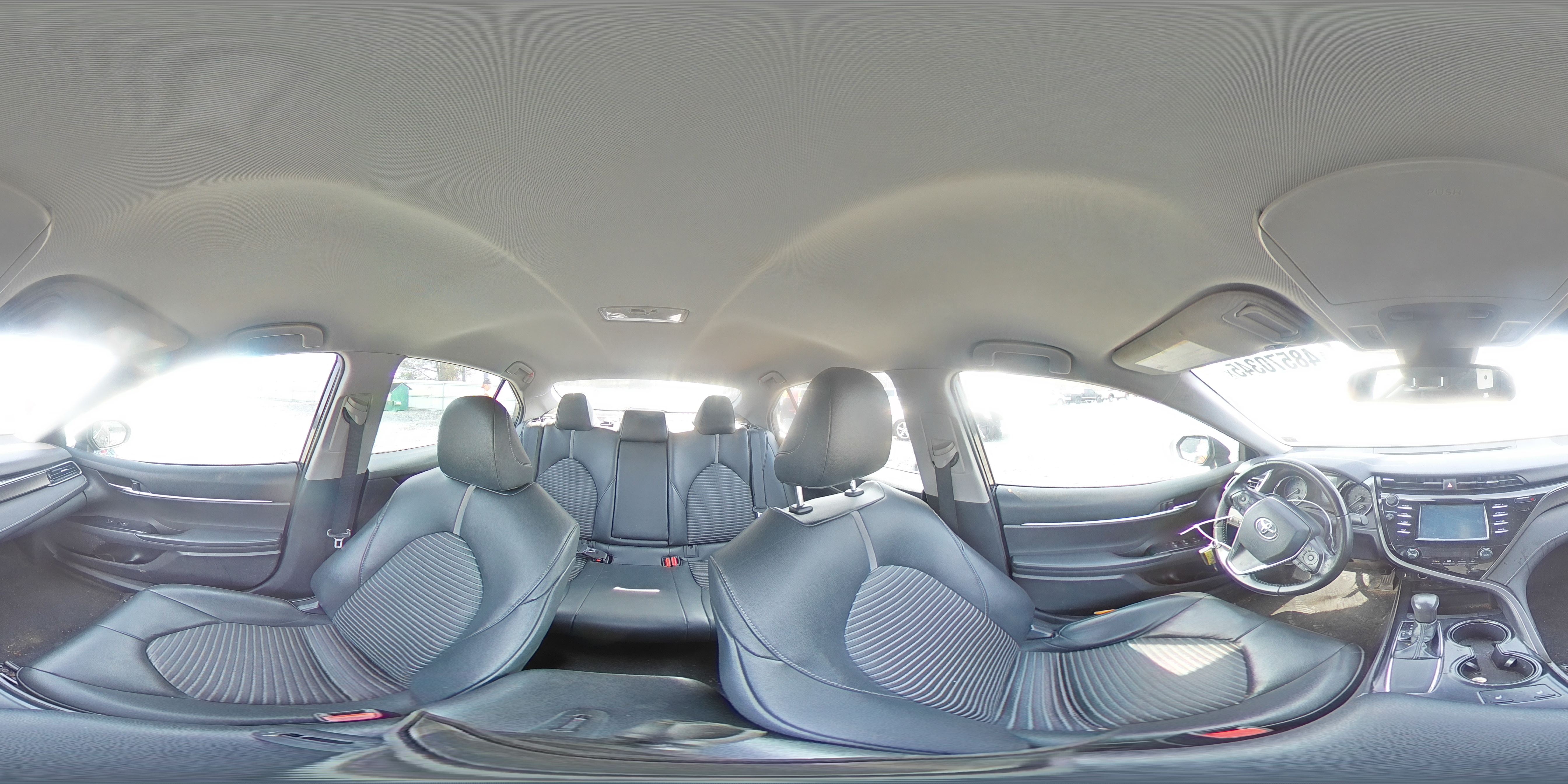 2019 Toyota Camry - Image 13