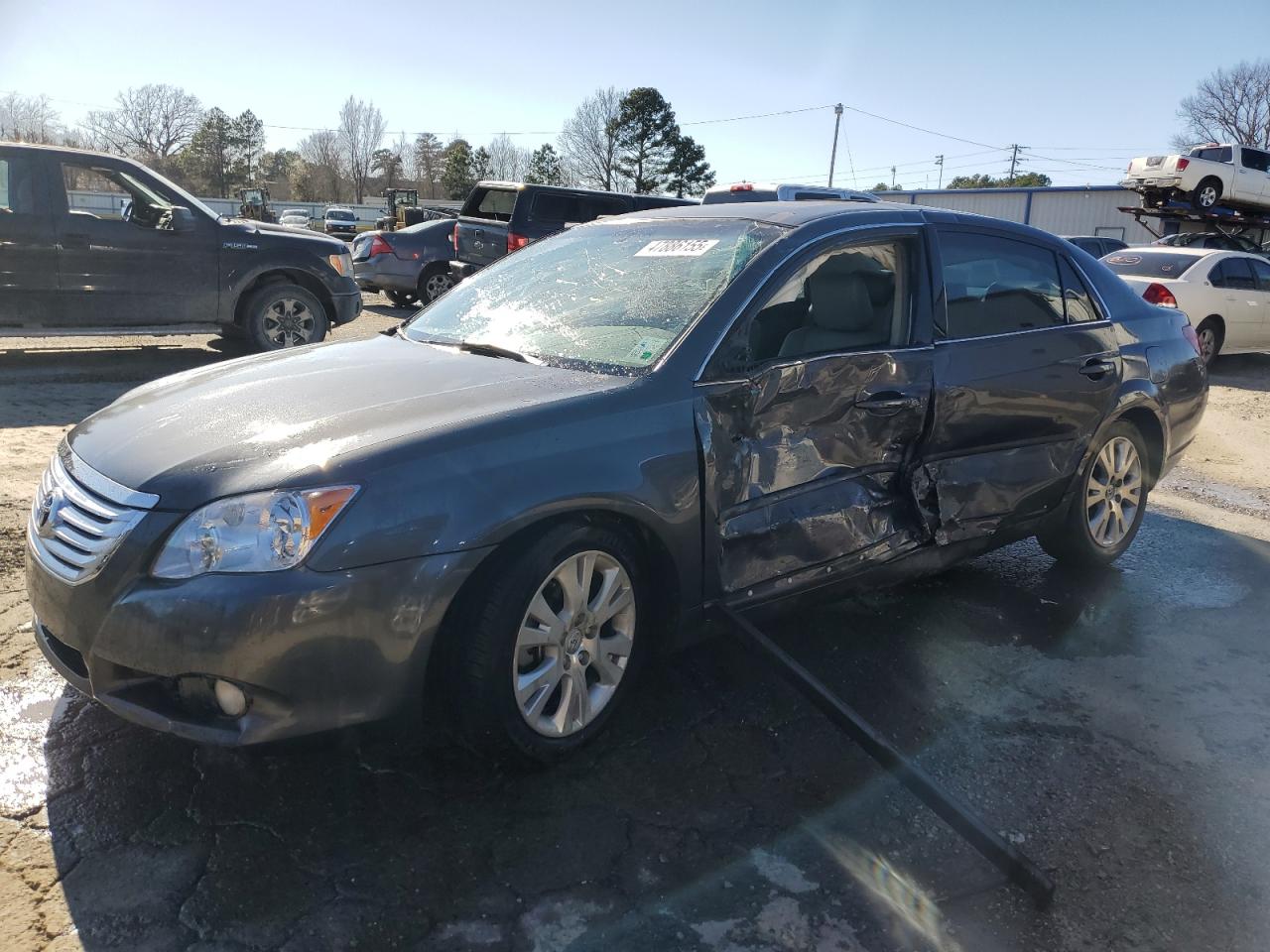 2009 Toyota Avalon - Image 1