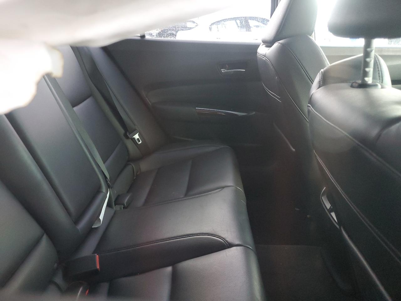 2015 Acura TLX - Image 11