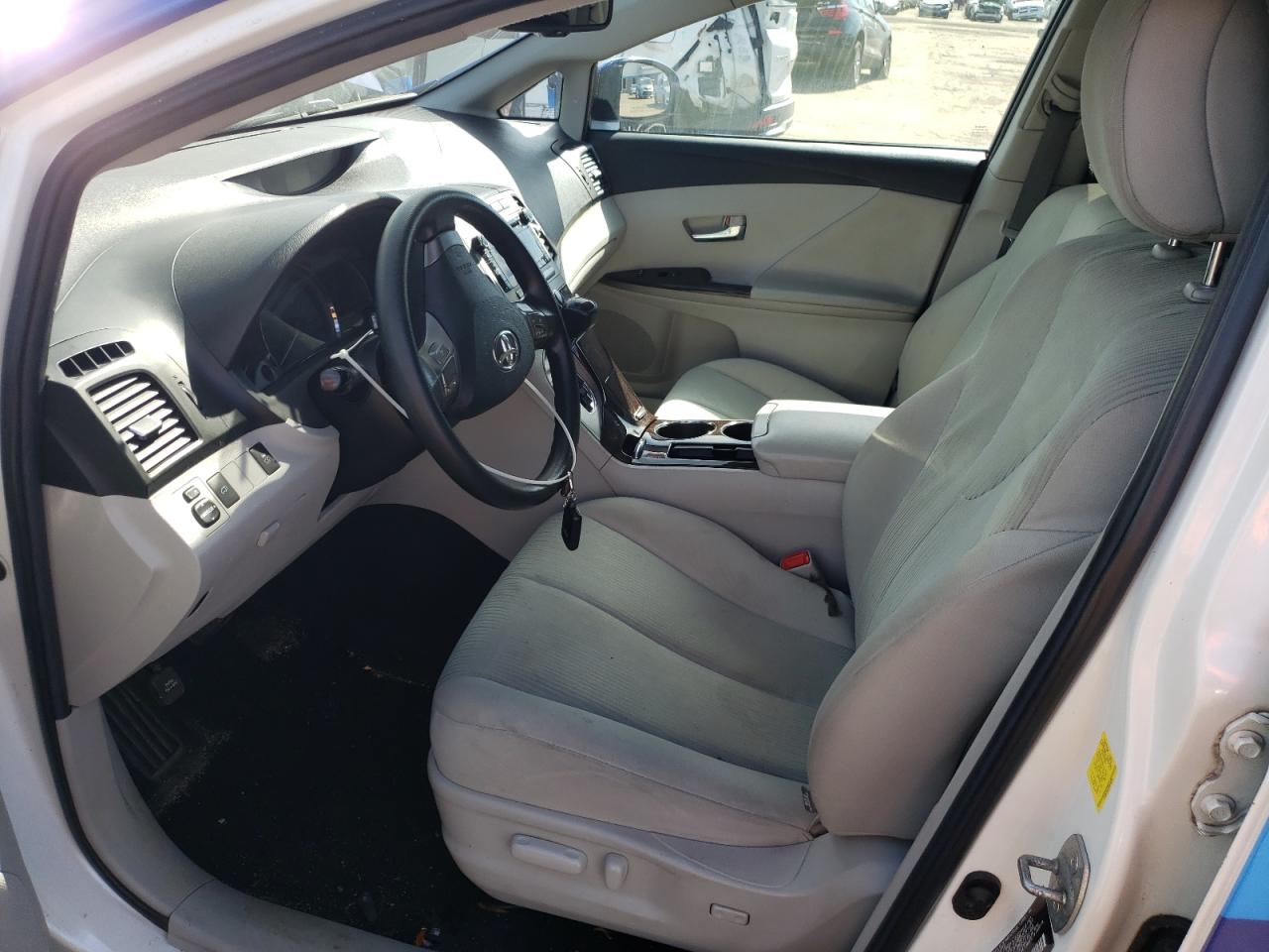 2010 Toyota Venza - Image 7