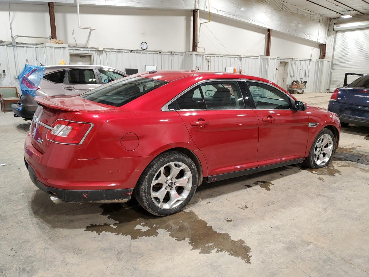 2011 Ford Taurus - Image 3