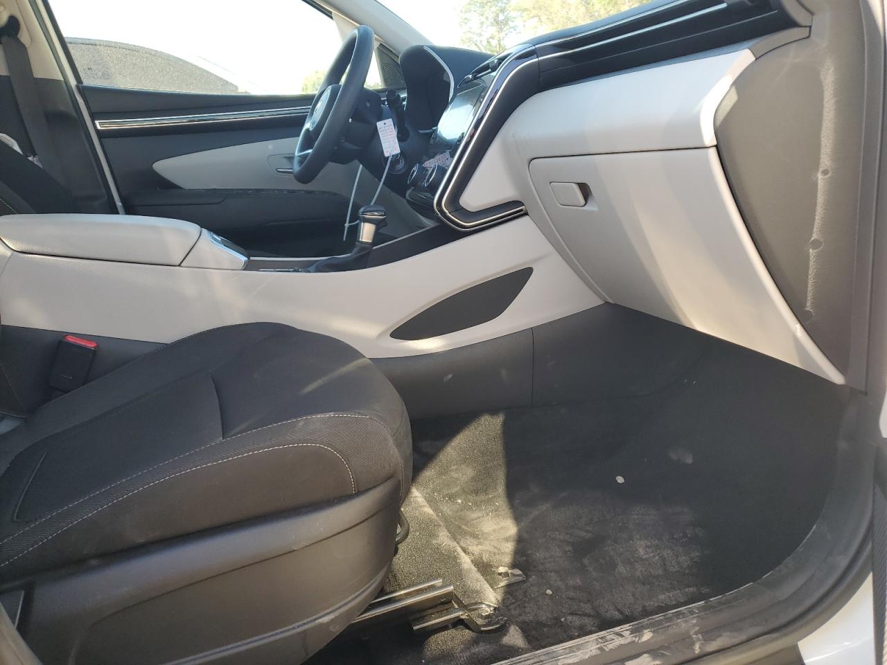 2022 Hyundai Tucson - Image 7