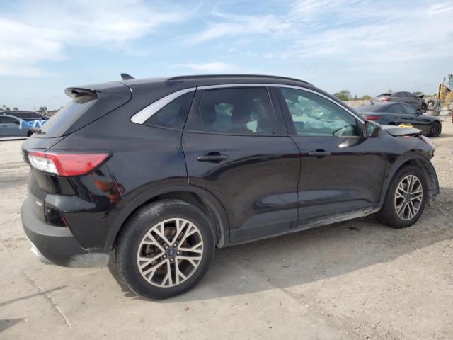  FORD ESCAPE 2020 Чорний