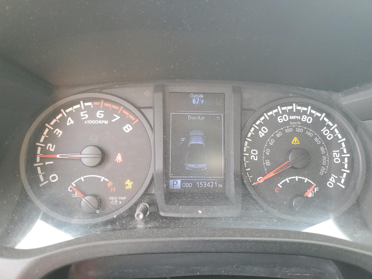 2019 Toyota Tacoma - Image 9