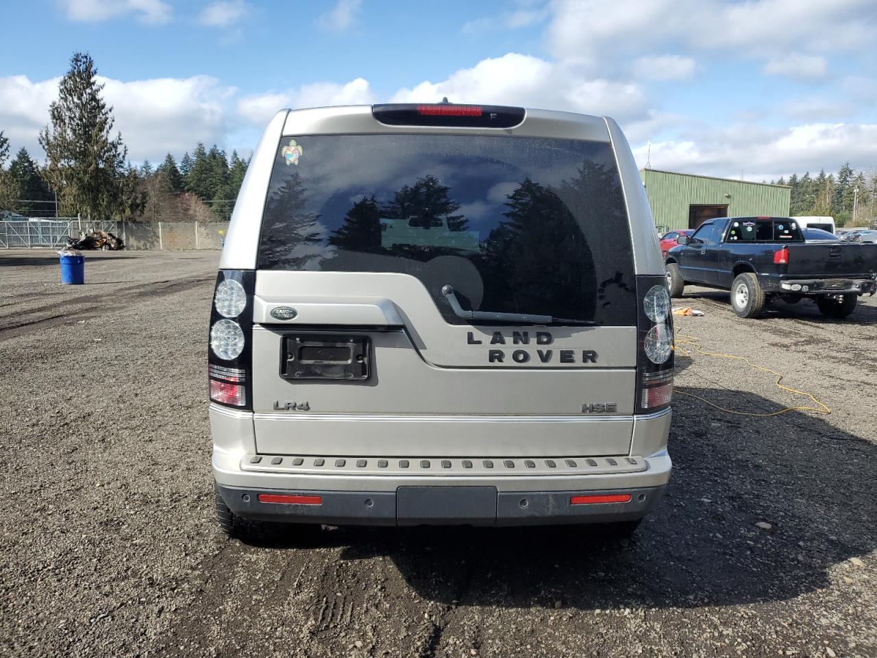 2016 Land Rover LR4 - Image 6
