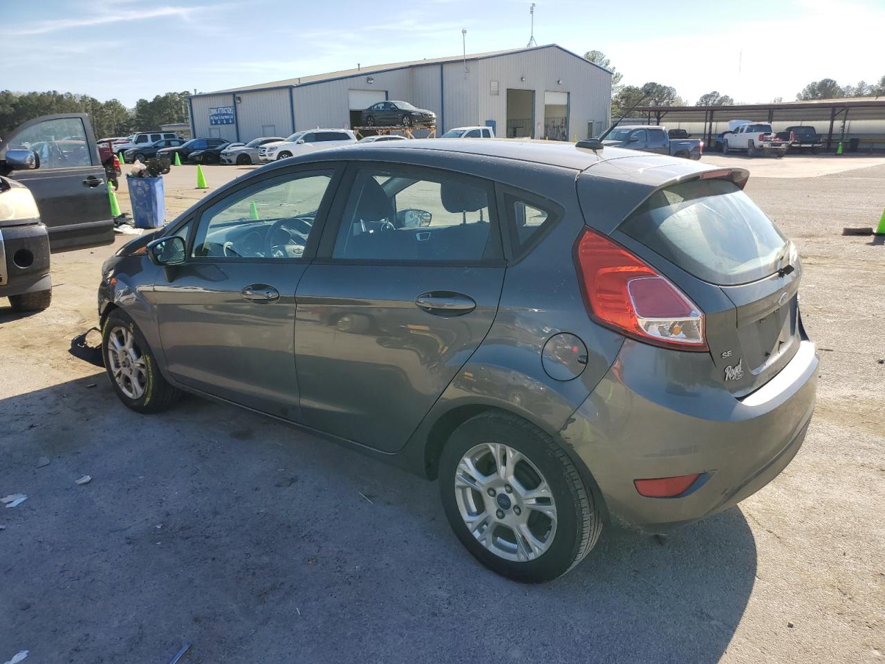2015 Ford Fiesta - Image 2