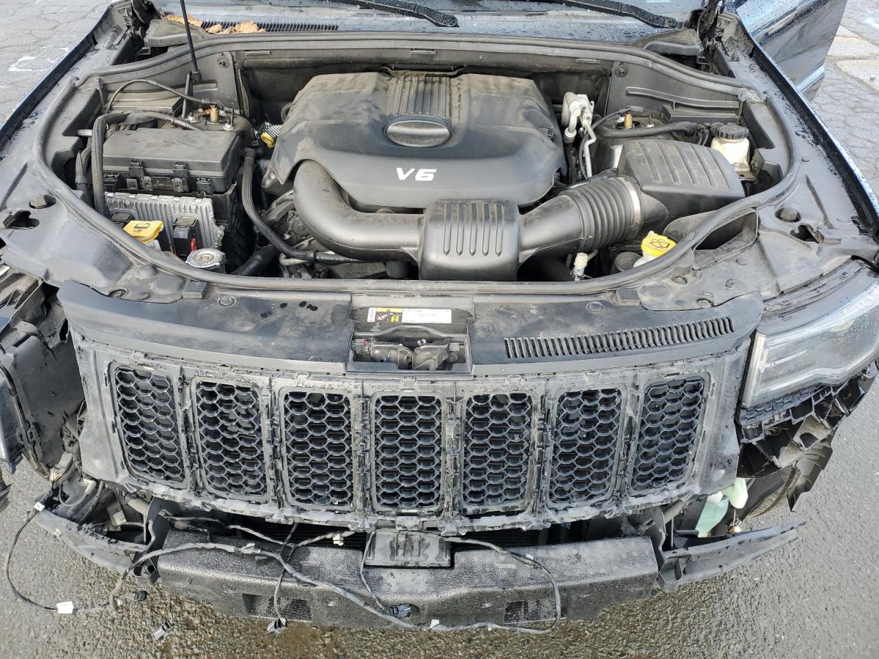 2015 Jeep Grand Cherokee - Image 12