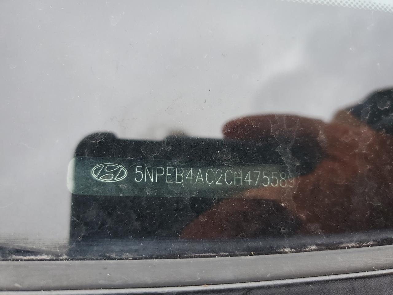 2012 Hyundai Sonata - Image 14