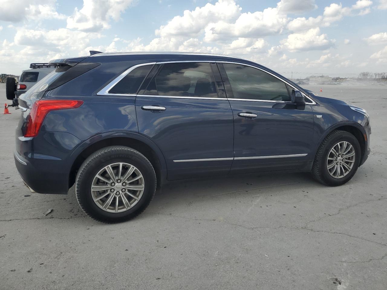 2018 Cadillac XT5 - Image 3