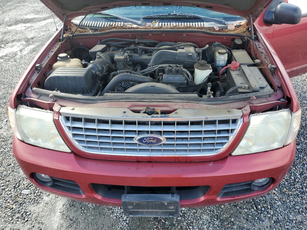 2005 Ford Explorer - Image 12