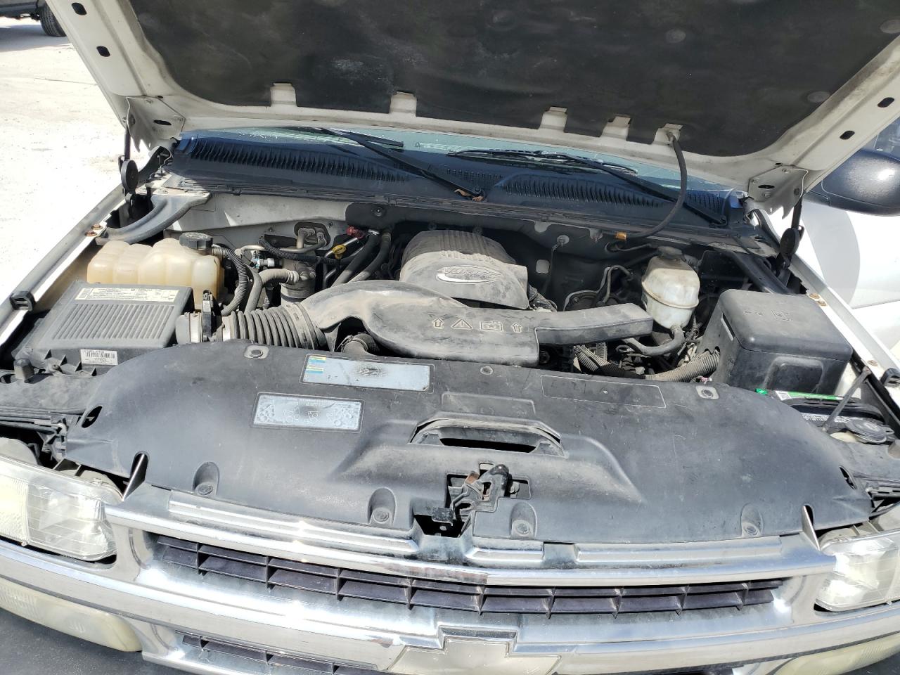2006 Chevrolet Tahoe - Image 12