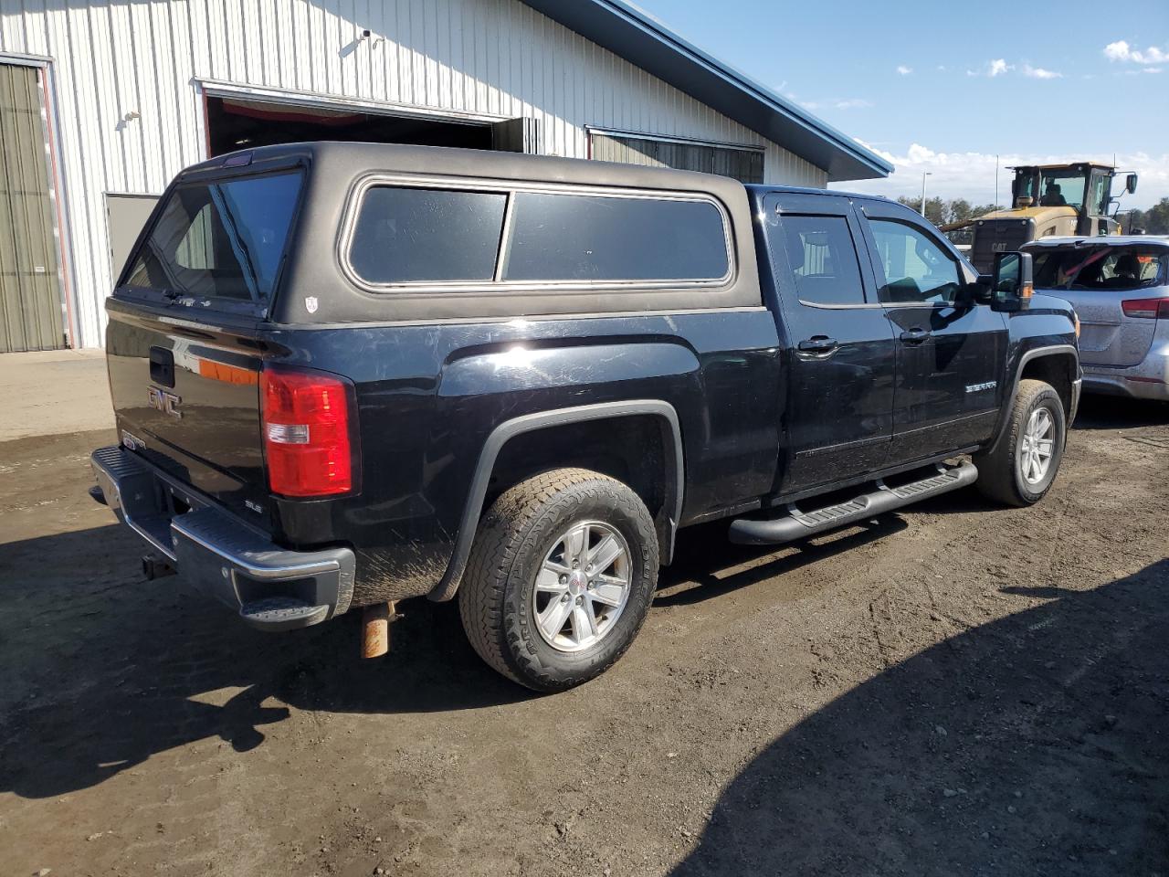 2015 GMC Sierra - Image 3
