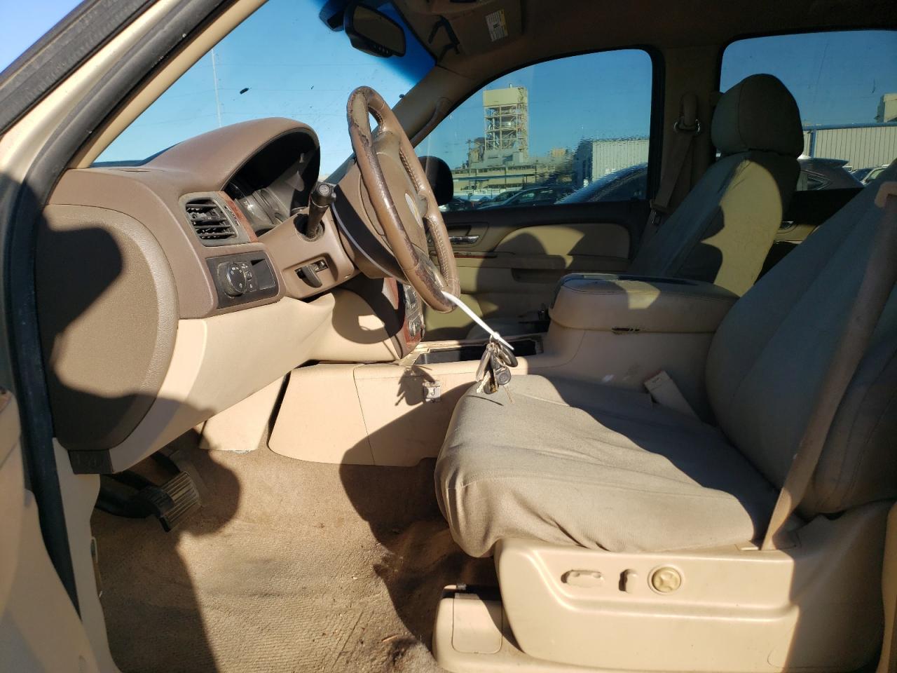 2010 Chevrolet Tahoe - Image 7