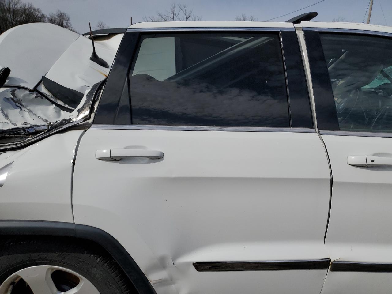 2013 Jeep Grand Cherokee - Image 11