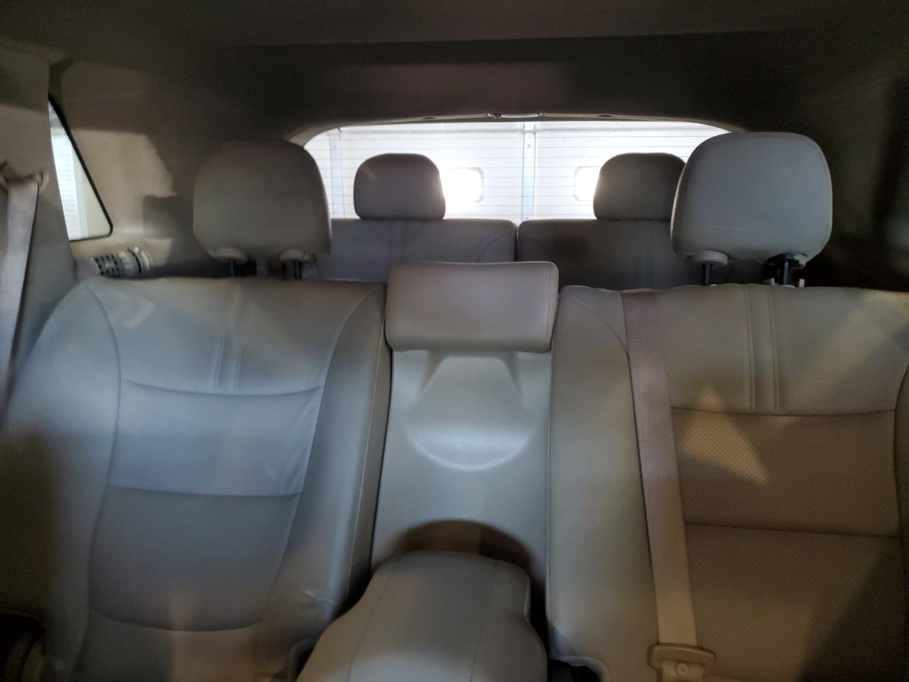 2011 Kia Sorento - Image 10
