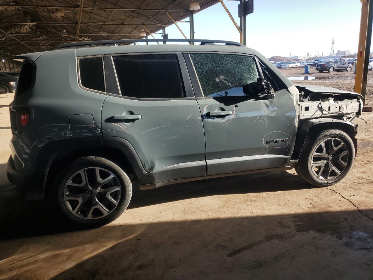 2018 Jeep Renegade - Image 3