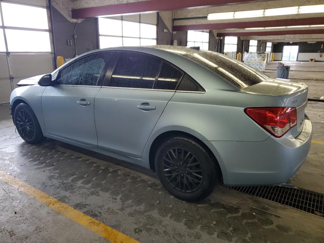 2011 Chevrolet Cruze - Image 2