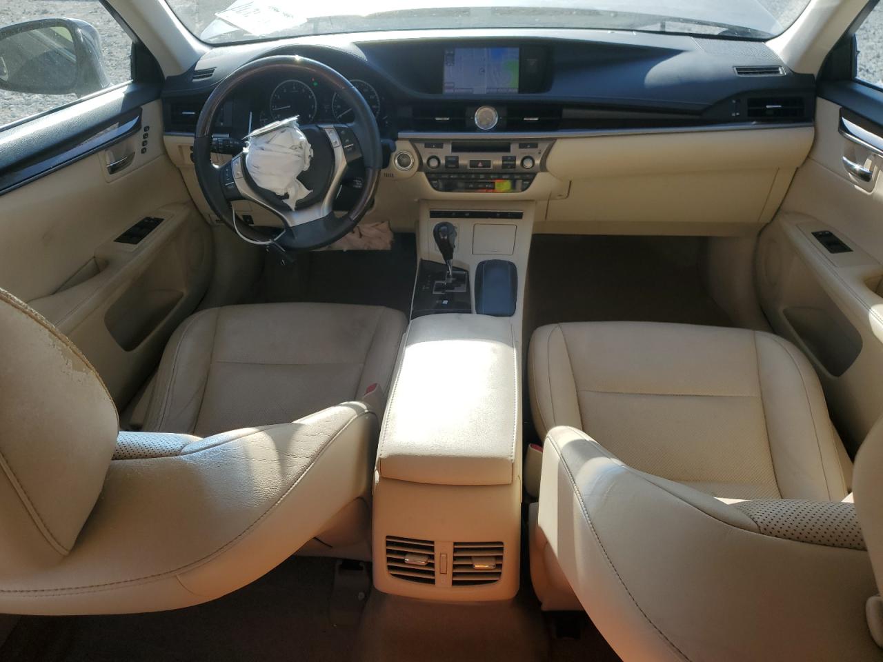 2013 Lexus ES - Image 8