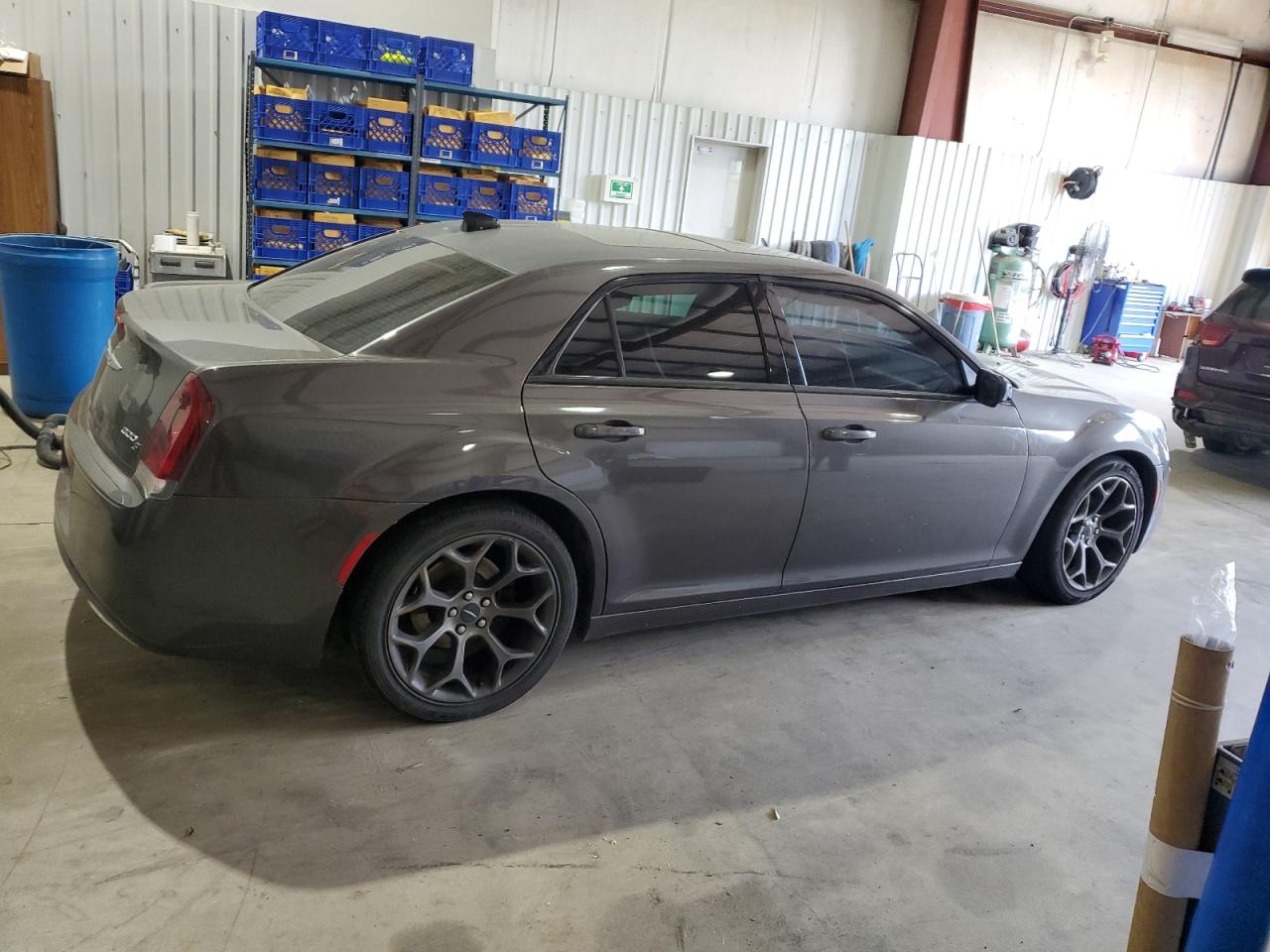 2015 Chrysler 300 - Image 3