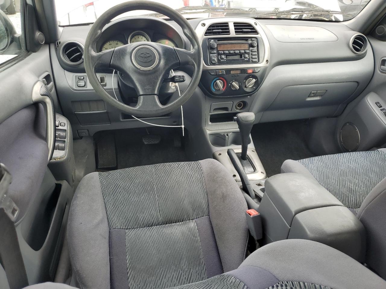 2002 Toyota RAV 4 - Image 8