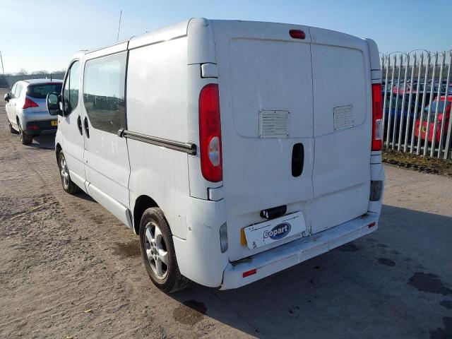 2008 VAUXHALL VIVARO 270