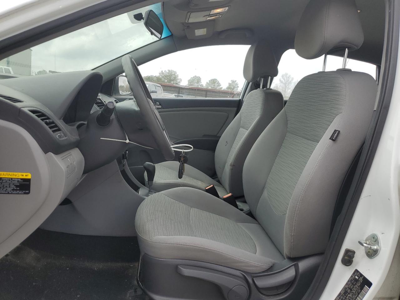 2015 Hyundai Accent - Image 7