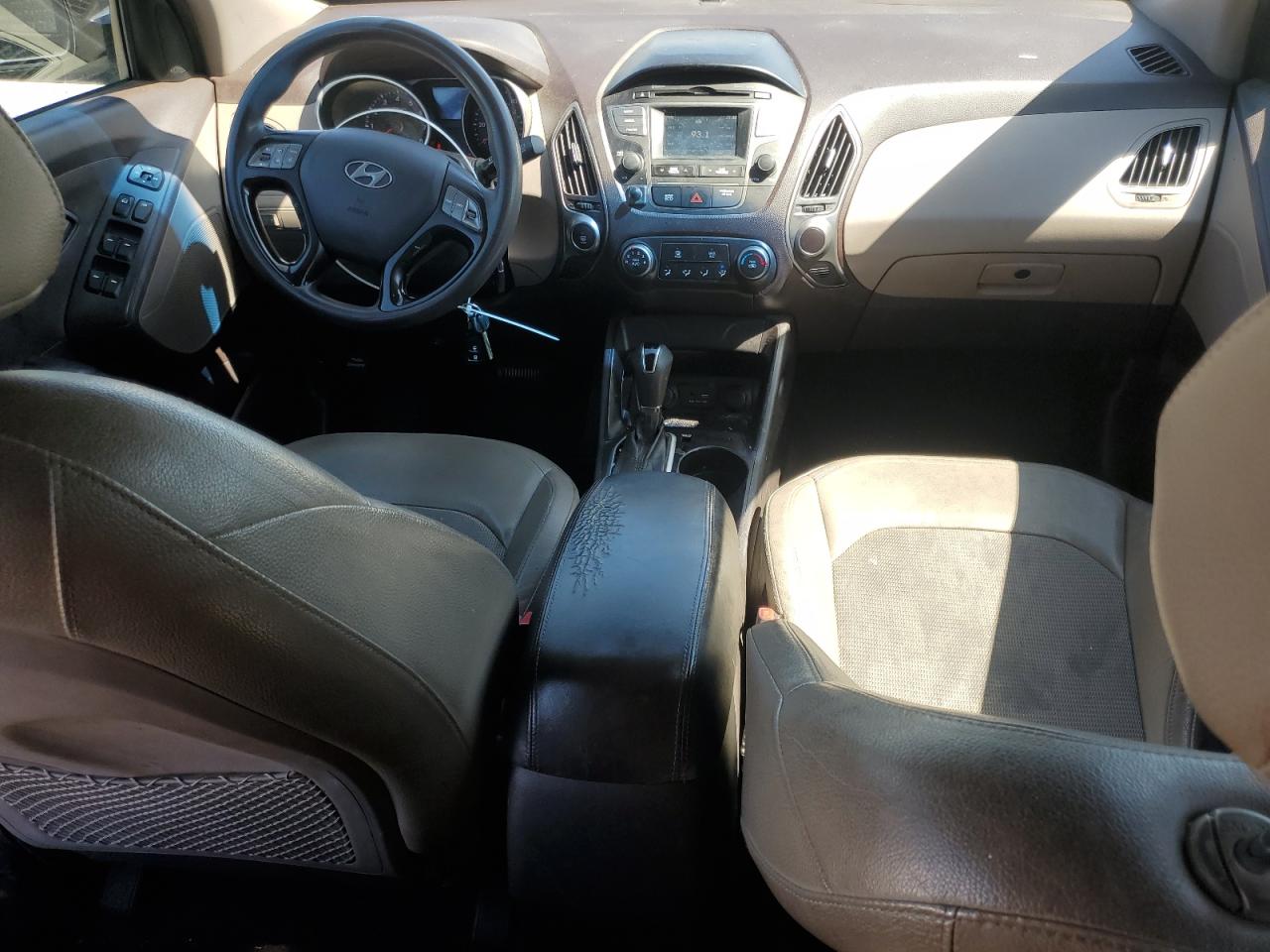 2015 Hyundai Tucson - Image 8
