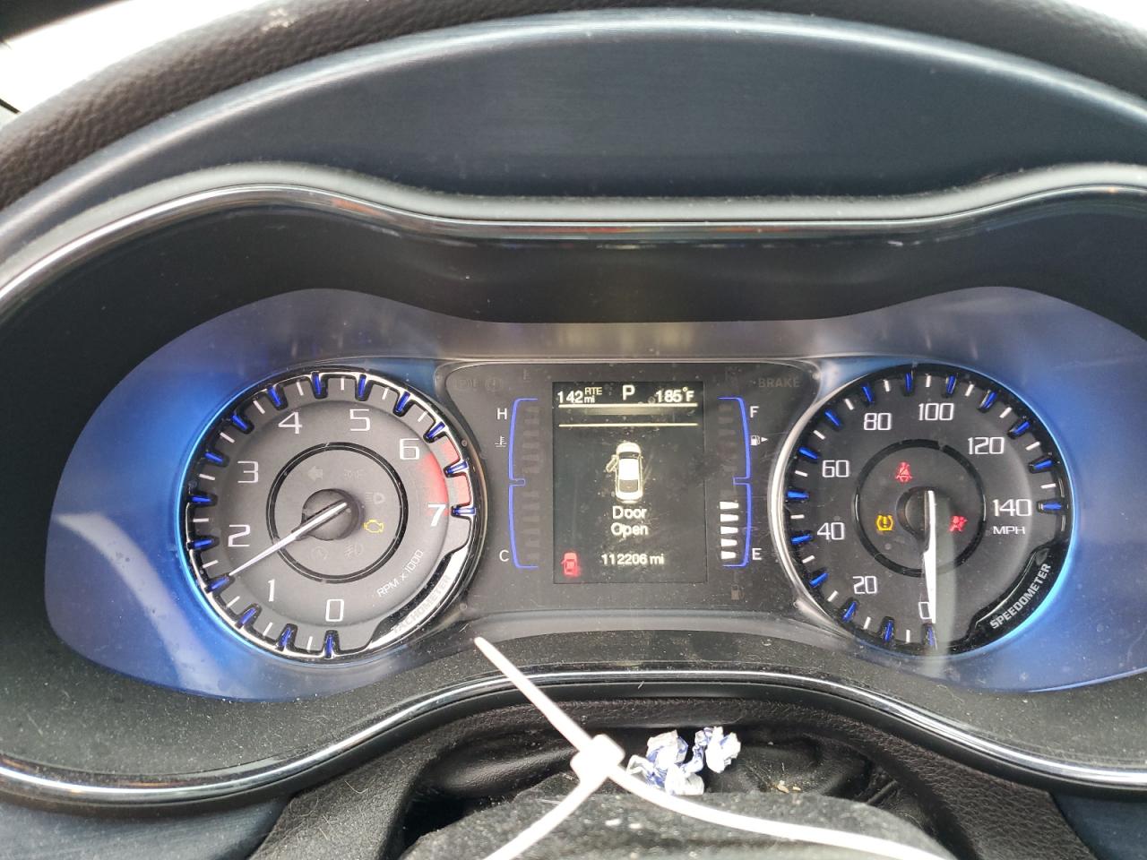 2015 Chrysler 200 - Image 9