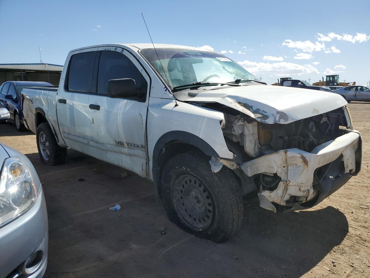 2012 Nissan Titan - Image 4