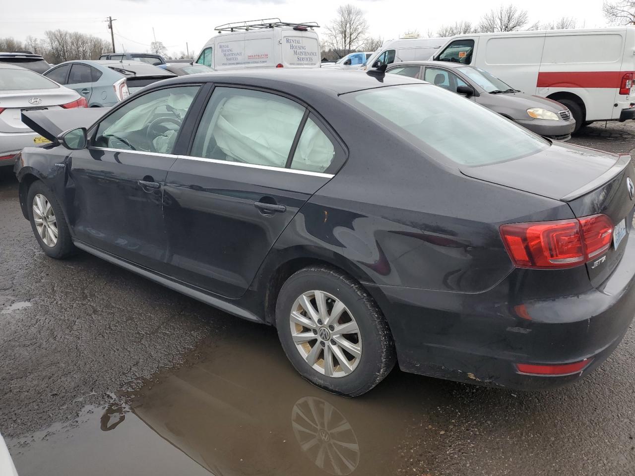 2014 Volkswagen Jetta - Image 2