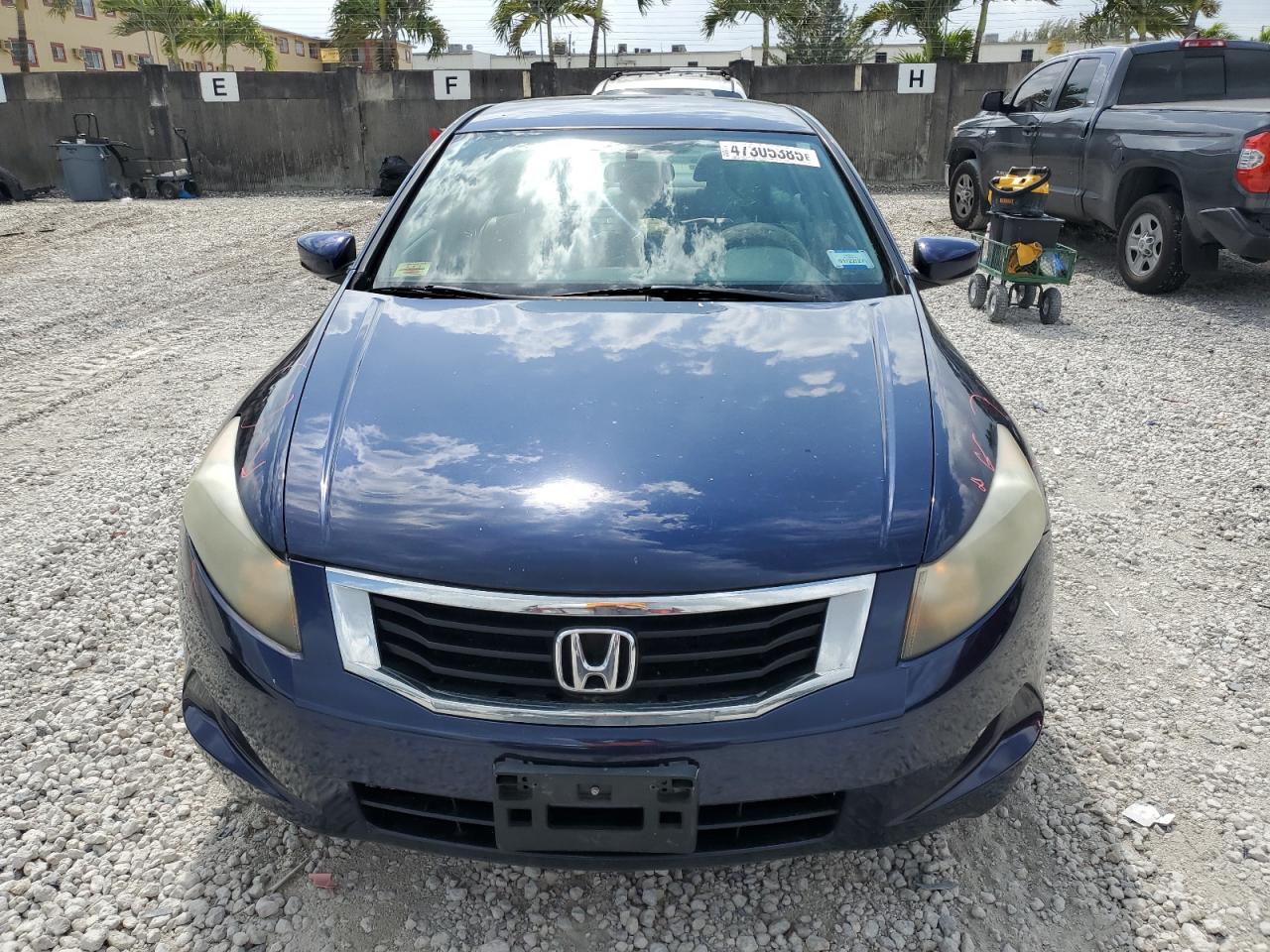 2009 Honda Accord - Image 5