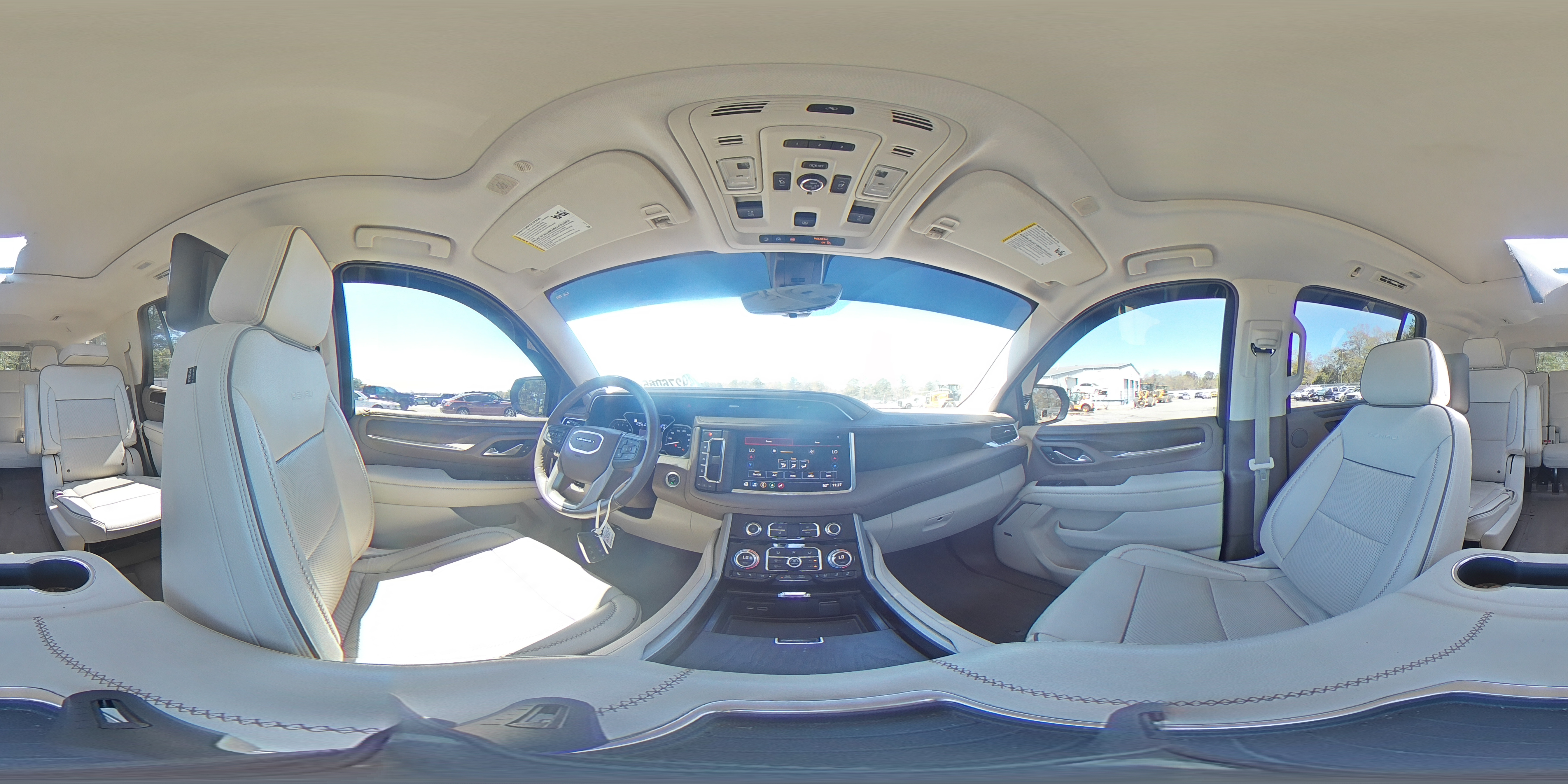 2021 GMC Yukon - Image 15
