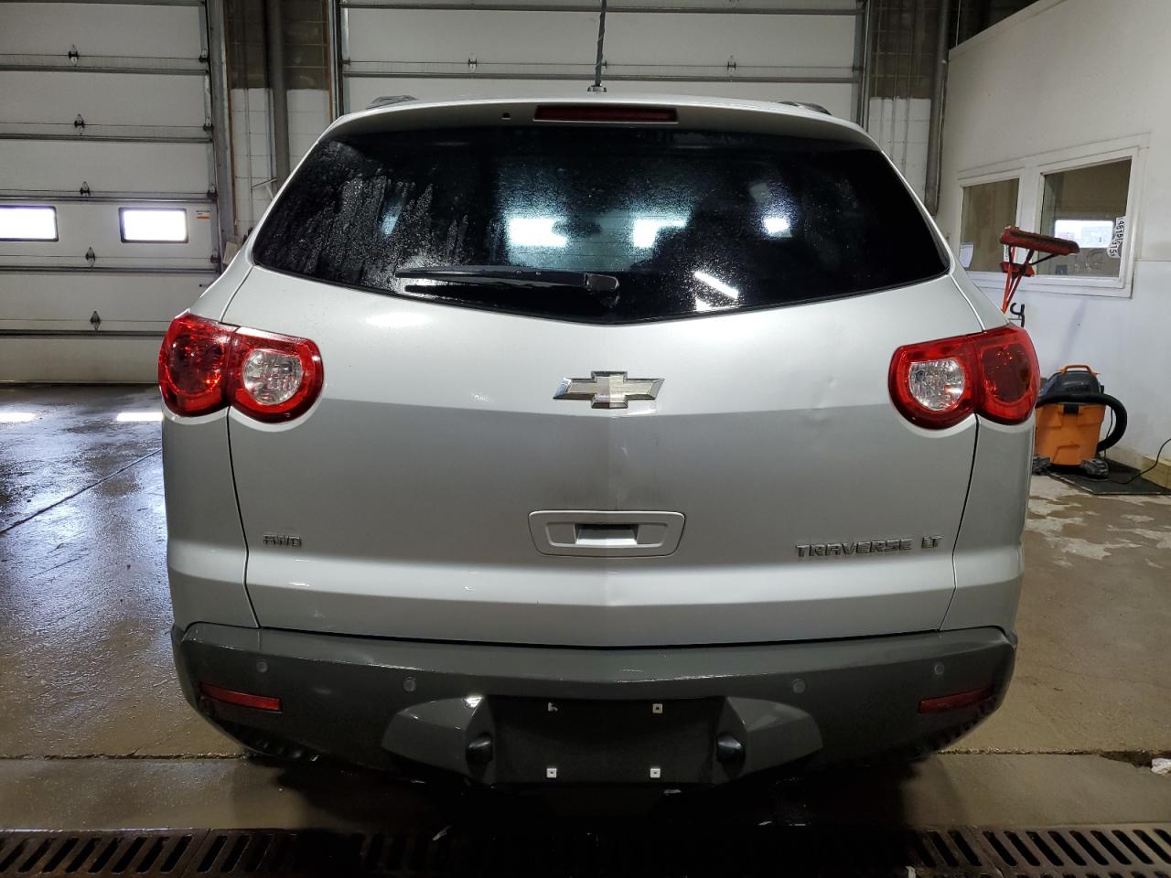 2012 Chevrolet Traverse - Image 6