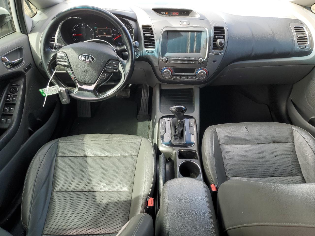 2017 Kia Forte - Image 8
