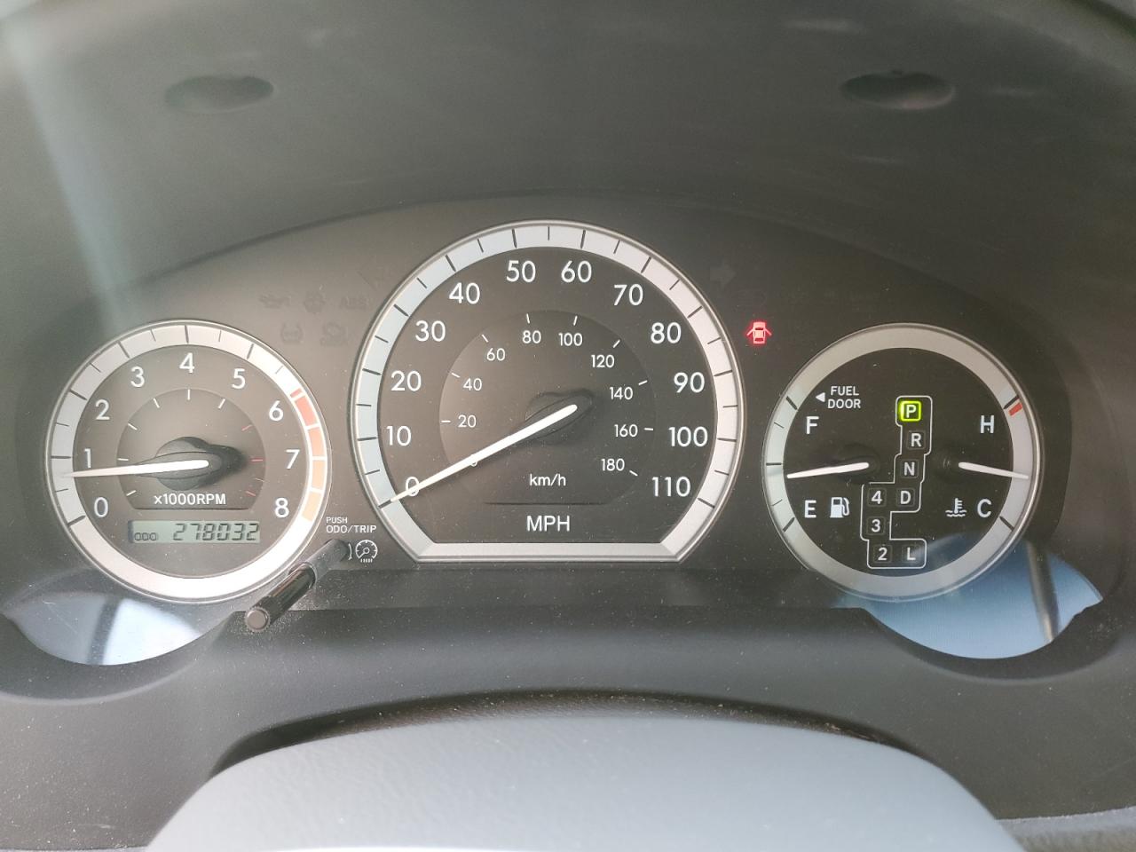 2004 Toyota Sienna - Image 9